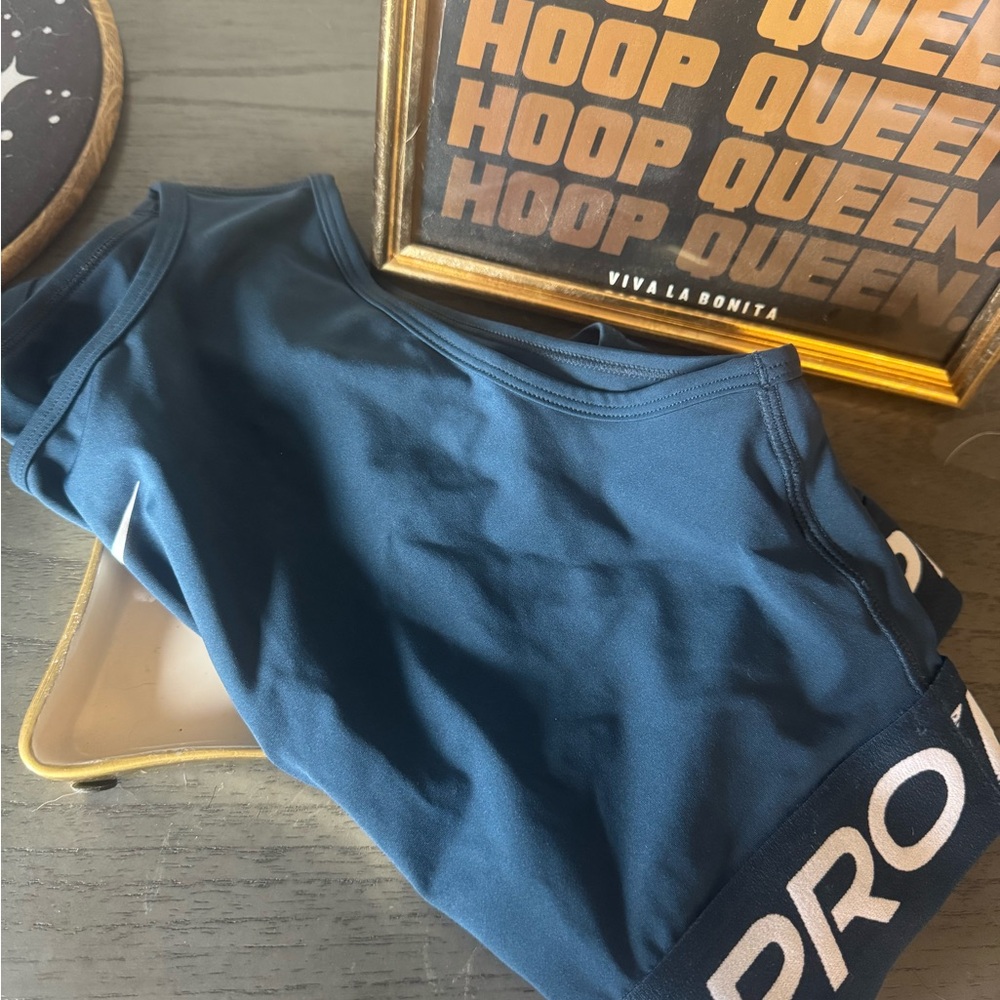 Nike Pro high neck crop